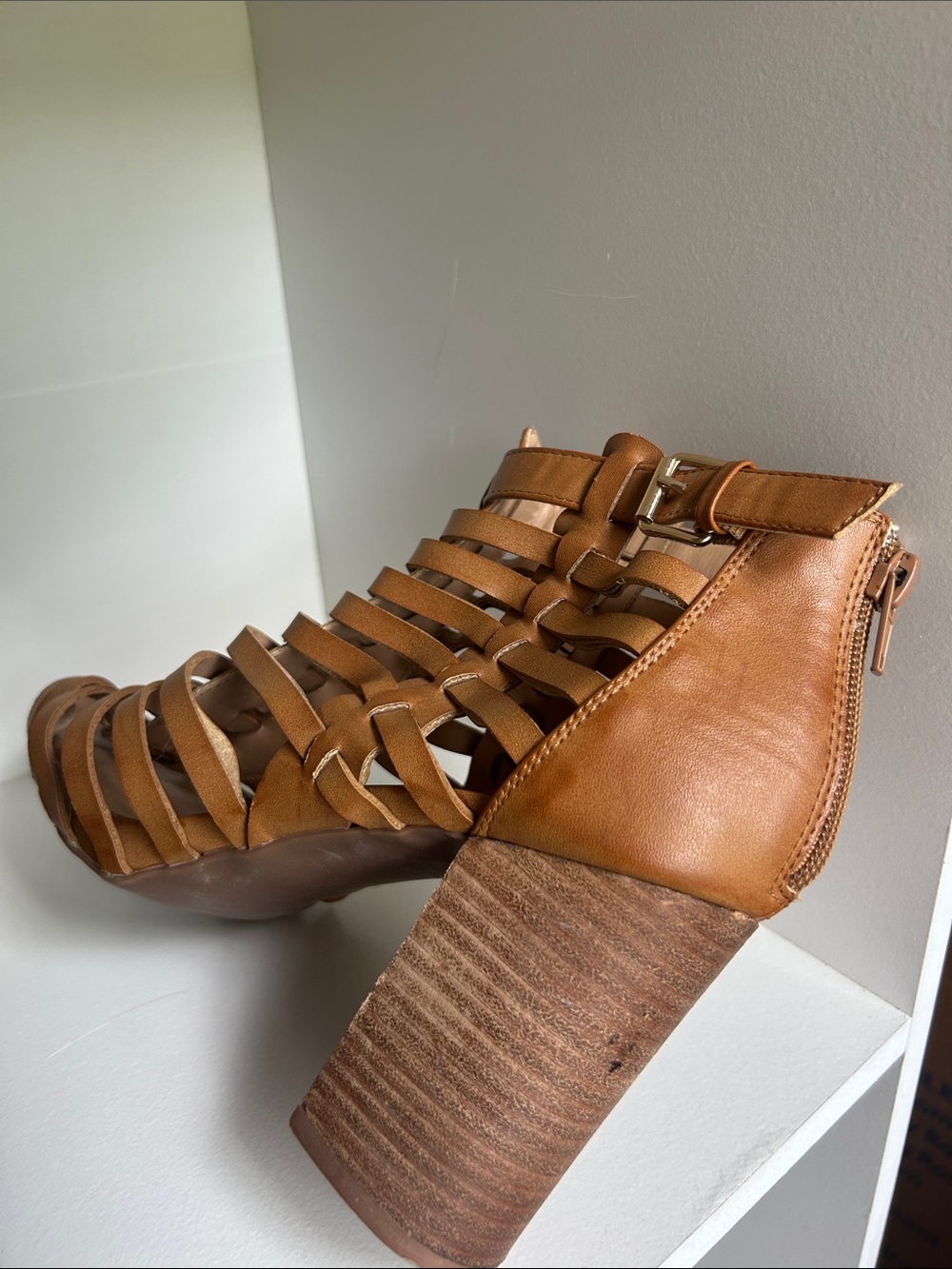 Madden Girl Strappy Gladiator Heel/ size US 8.5 - Picture 5 of 7
